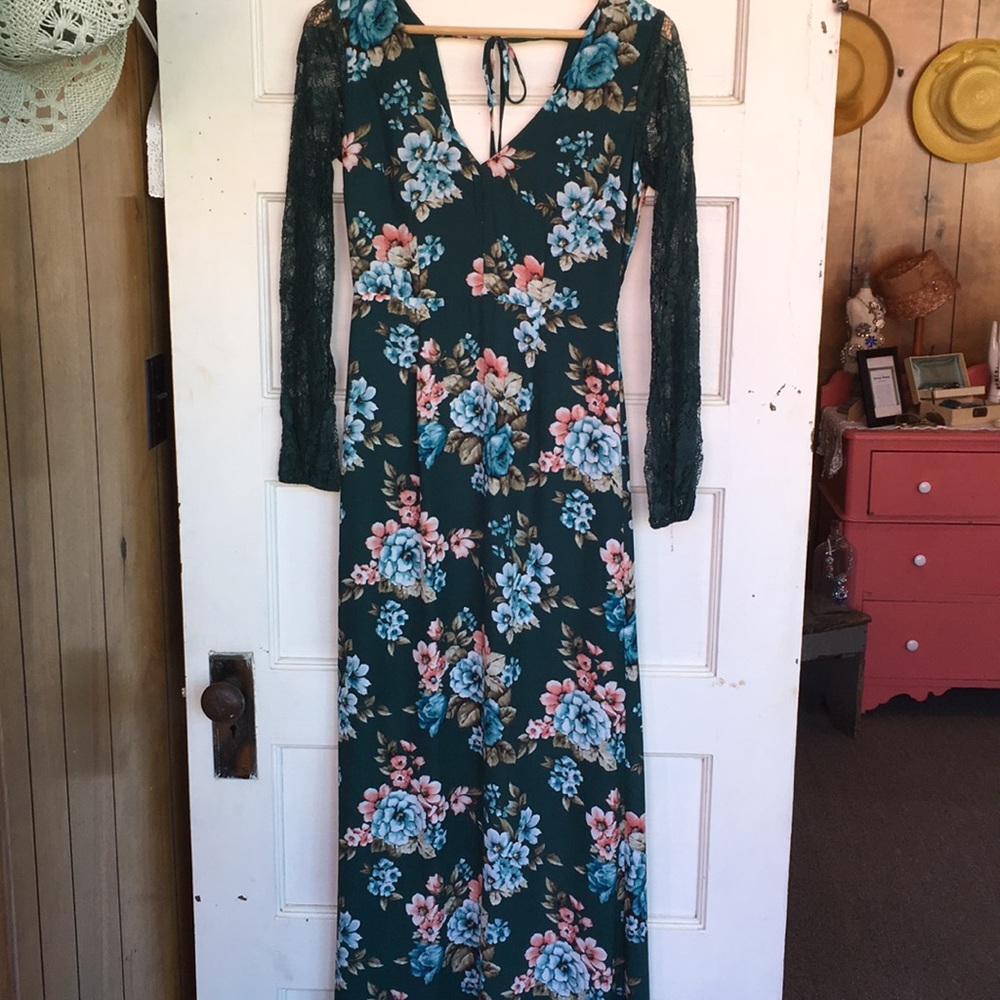 Forever 21 green floral maxi dress
